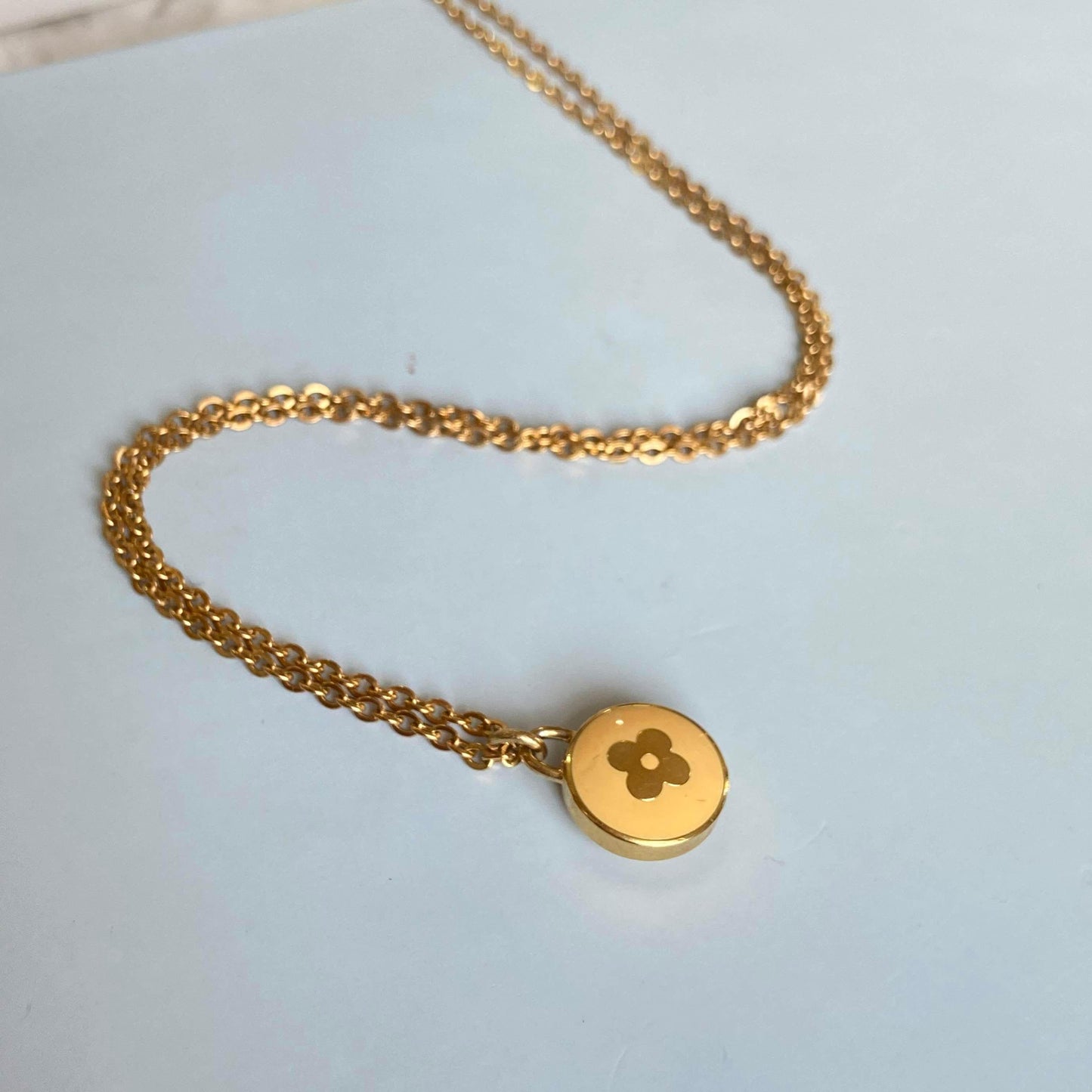 Authentic Louis Vuitton Goldenrod Pendant Pastilles