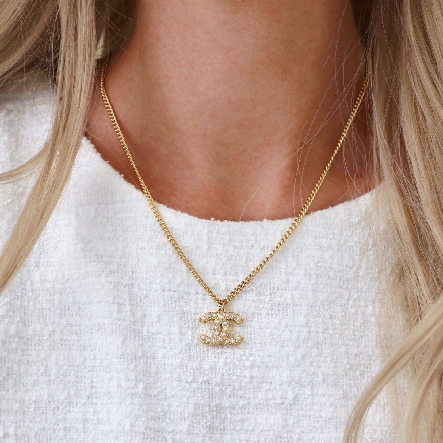 CC Pearl Pendant Necklace