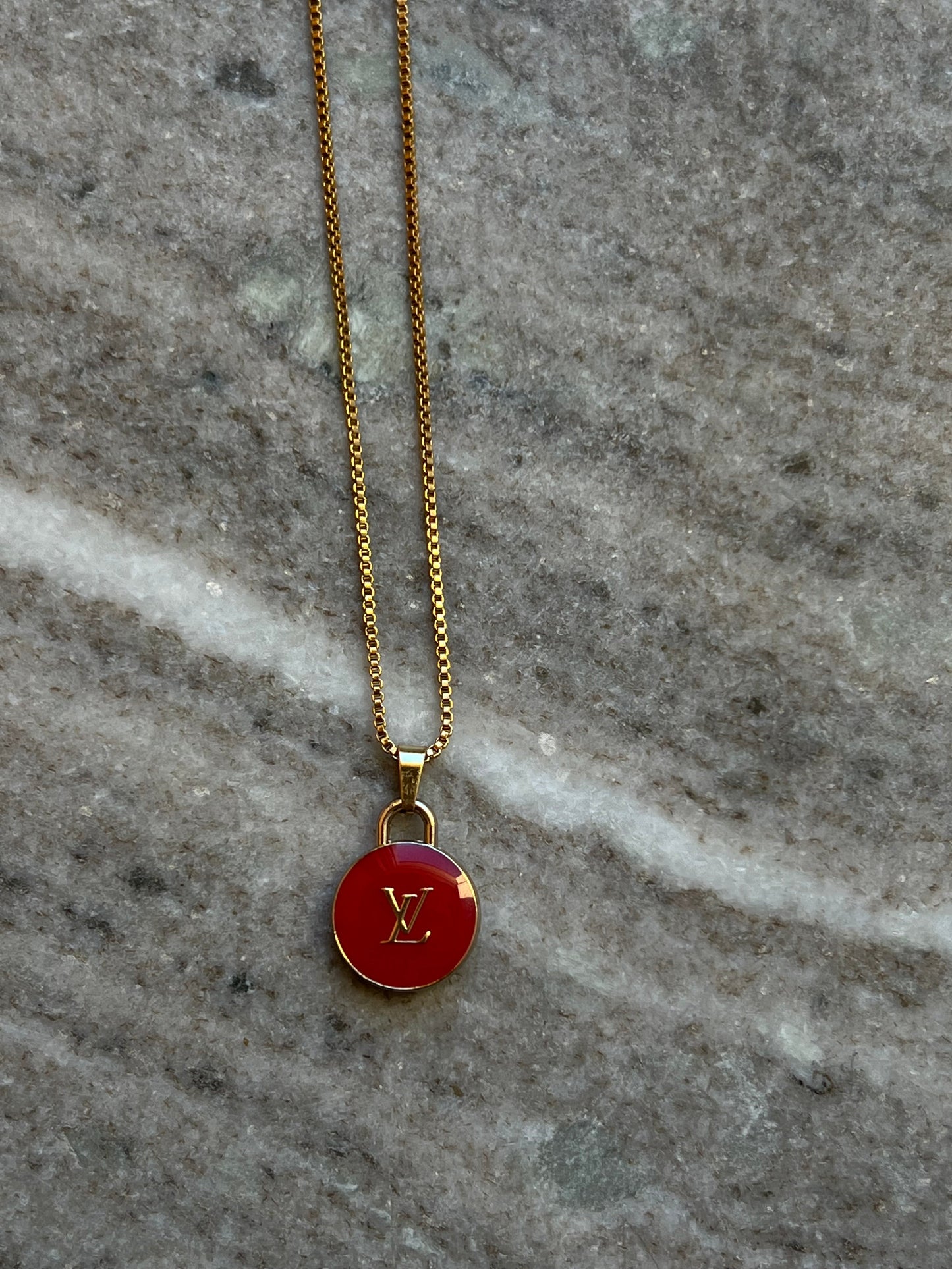 Red Roses Pendant
