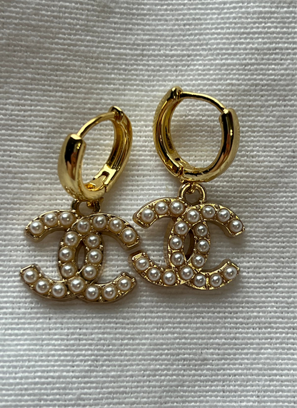 Ms. Pearl Earrings