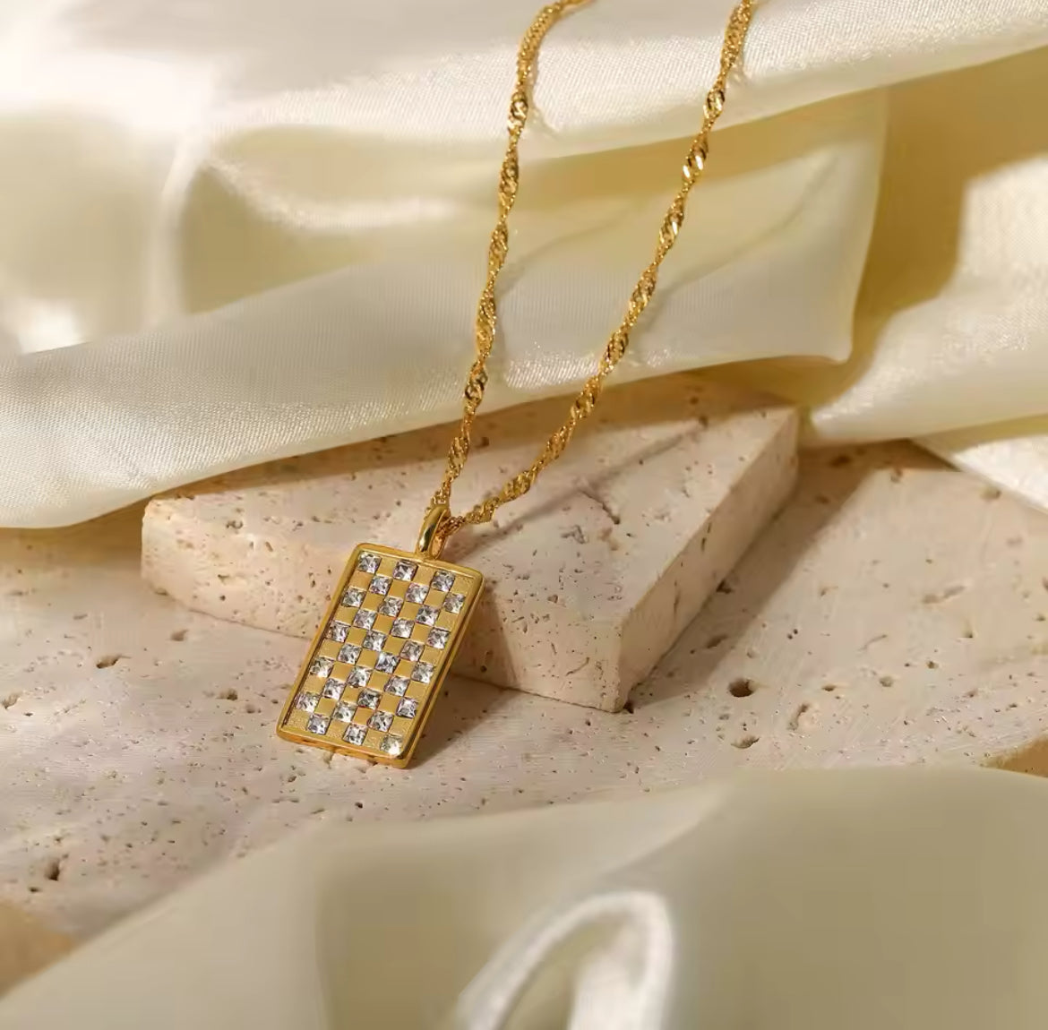 Blingy checkered Necklace