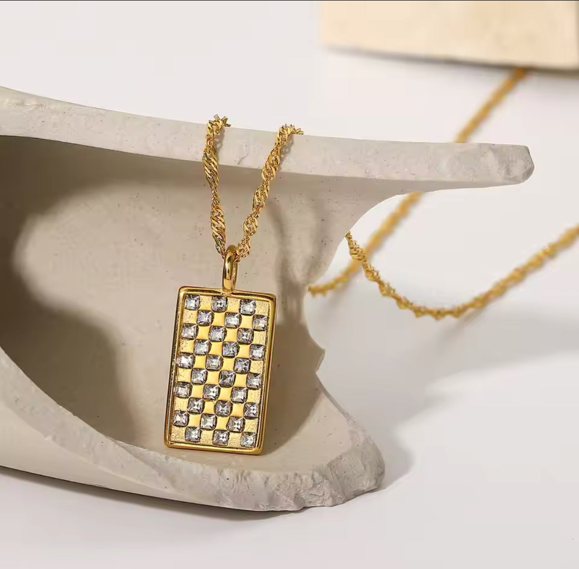 Blingy checkered Necklace