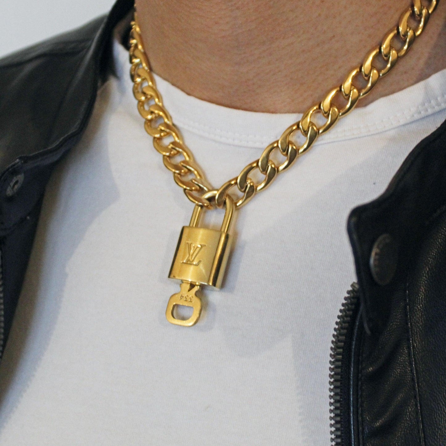 Louis Vuitton Padlock with Chunky Chain Necklace For Him