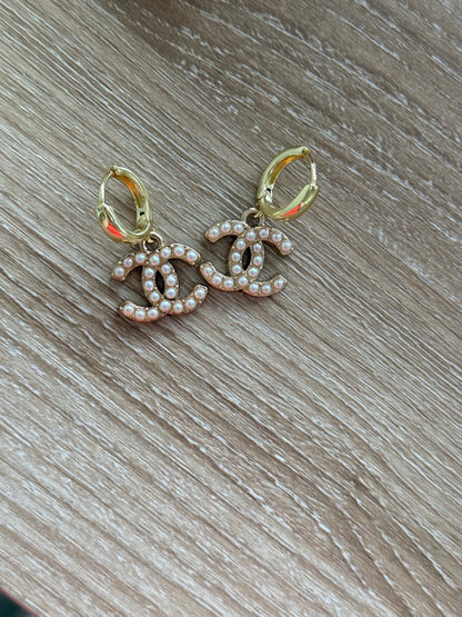 Ms. Pearl Earrings