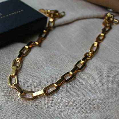 Picadilly Geometric Chain Necklace