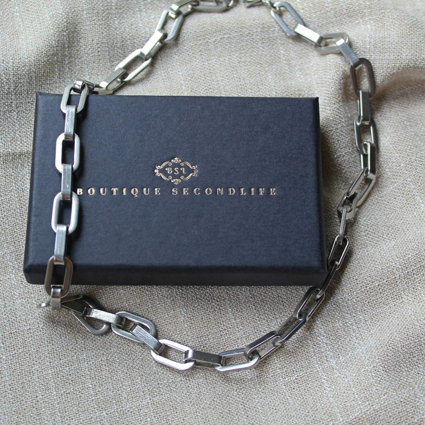Shoreditch Geometric Chain Necklace