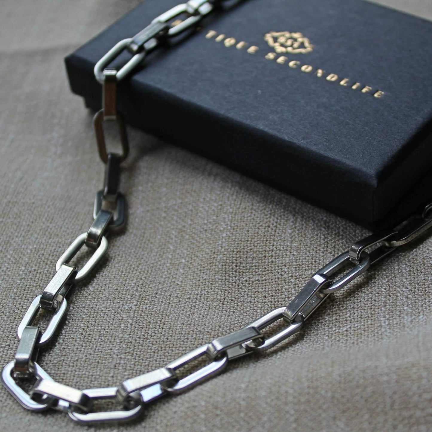 Shoreditch Geometric Chain Necklace