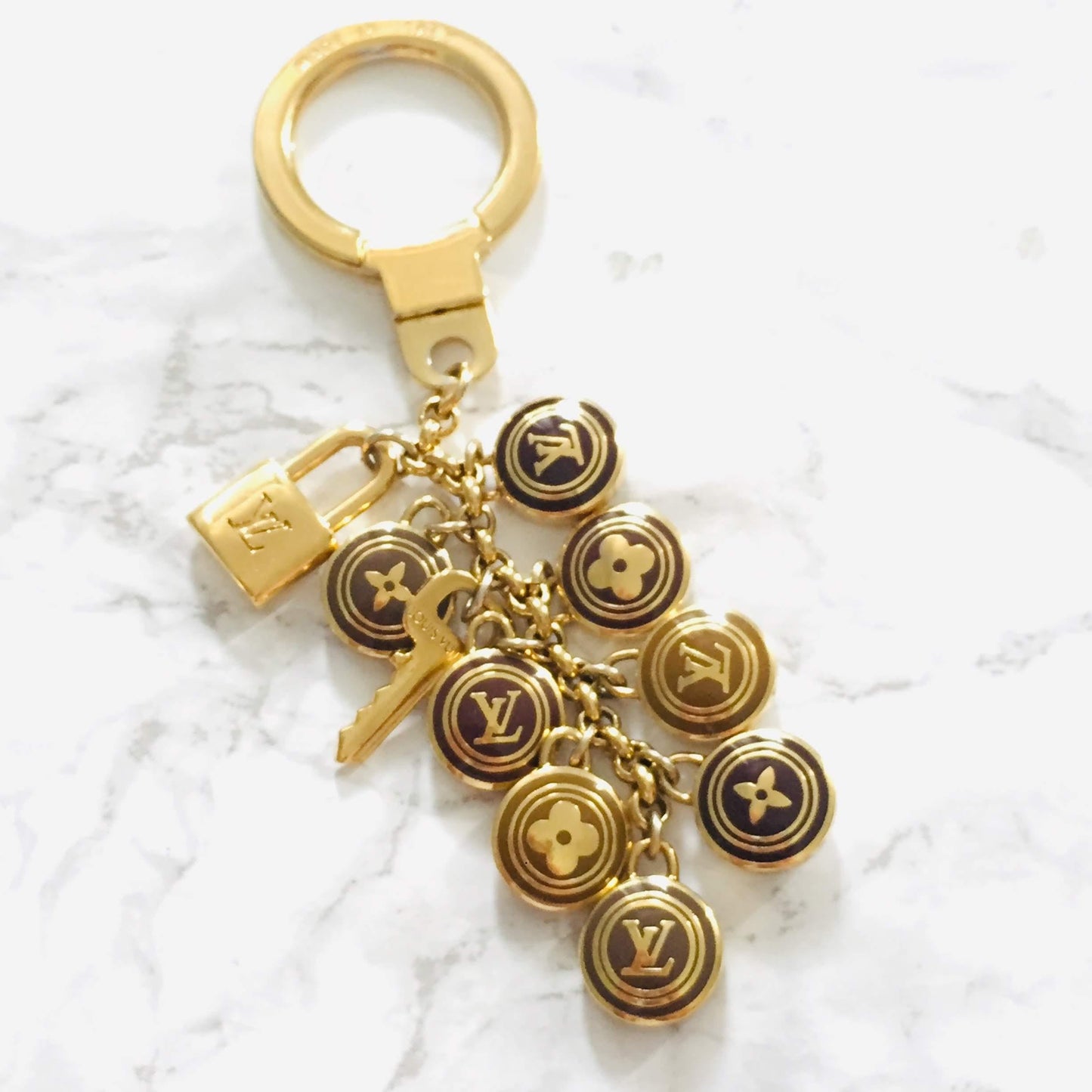 Authentic Louis Vuitton Pendant - Necklace