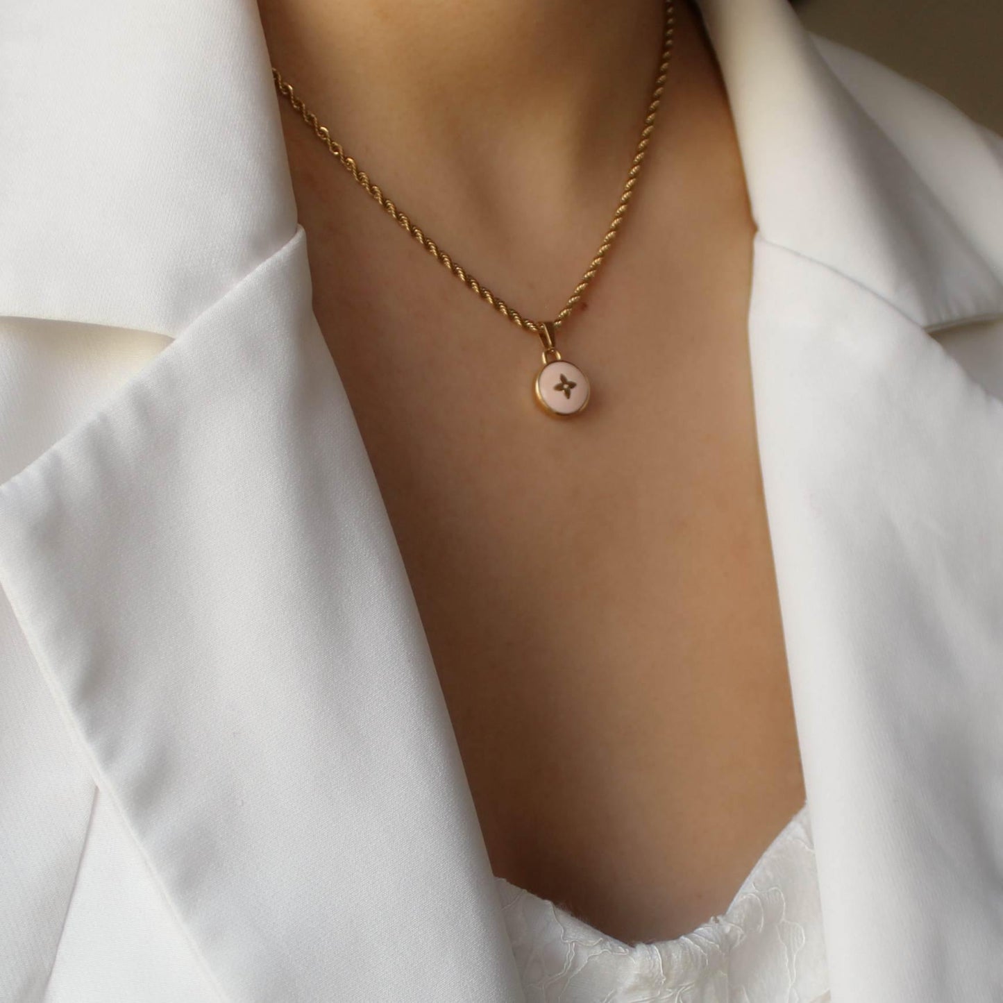 Authentic Louis Vuitton Blush Pendant Pastilles Reworked Necklace