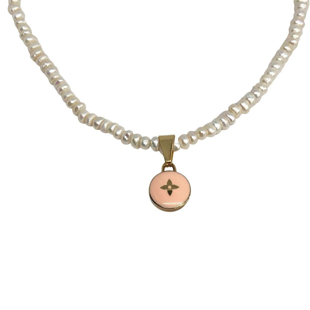 Authentic Louis Vuitton Pendant Pastilles- Pearls Necklace