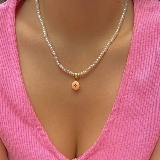 Authentic Louis Vuitton Pendant Pastilles- Pearls Necklace