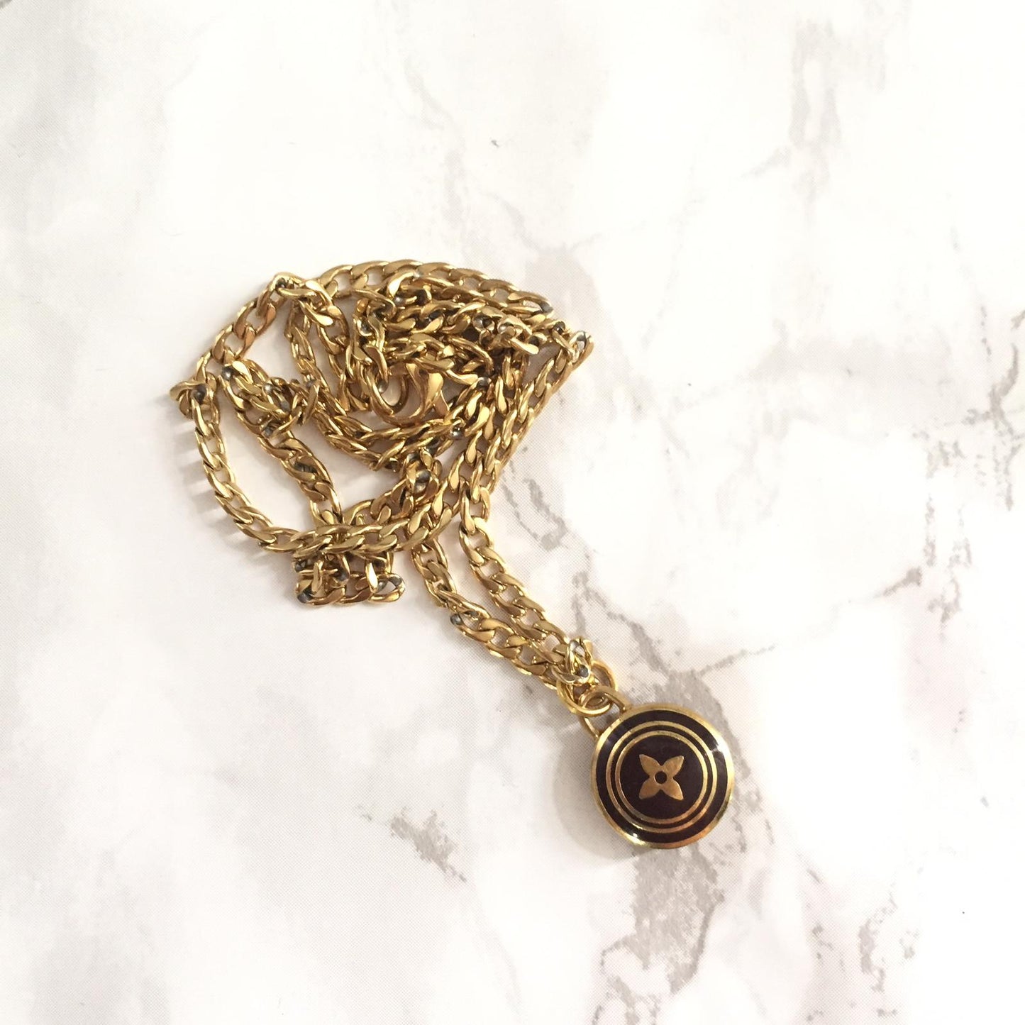 Nude collection: The Chocolate start Pendant