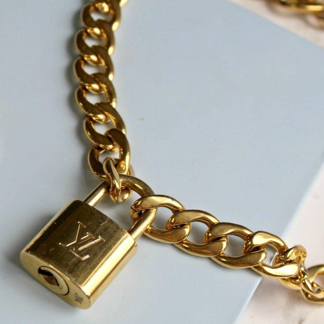 Padlock with Chunky Chain Necklace NO KEY