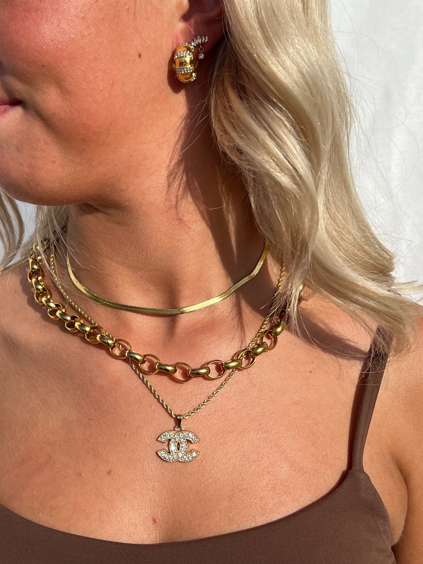 Doris Pendant