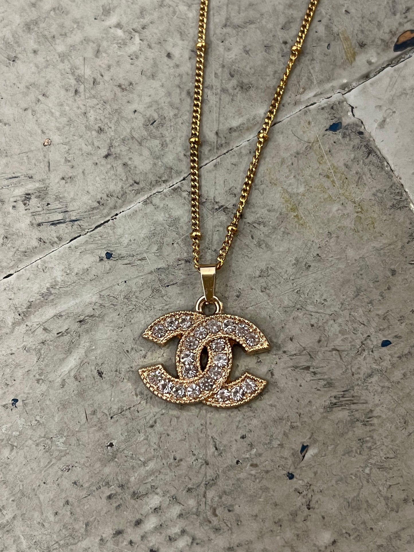 Doris Pendant