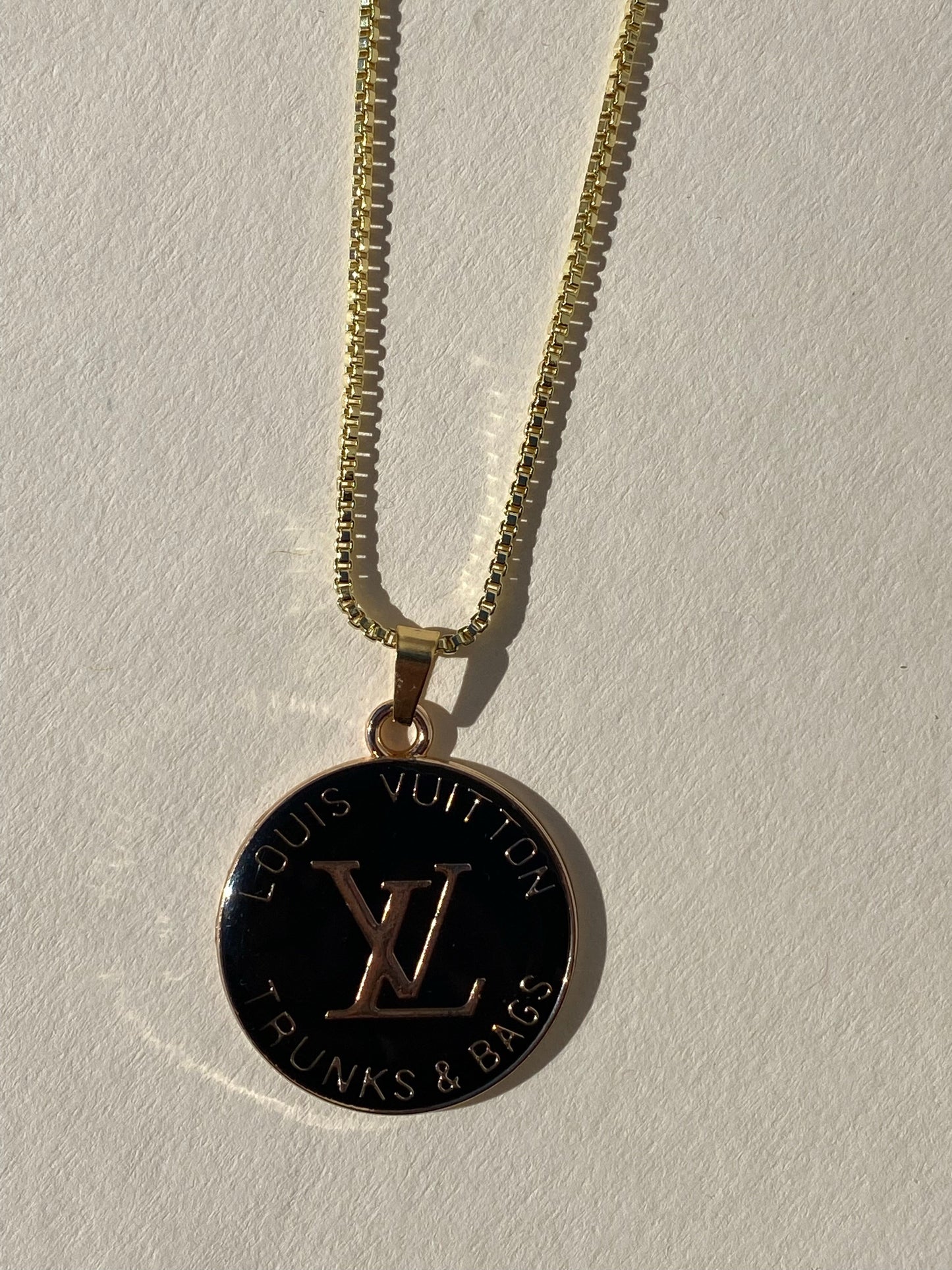 Trunk Pendant