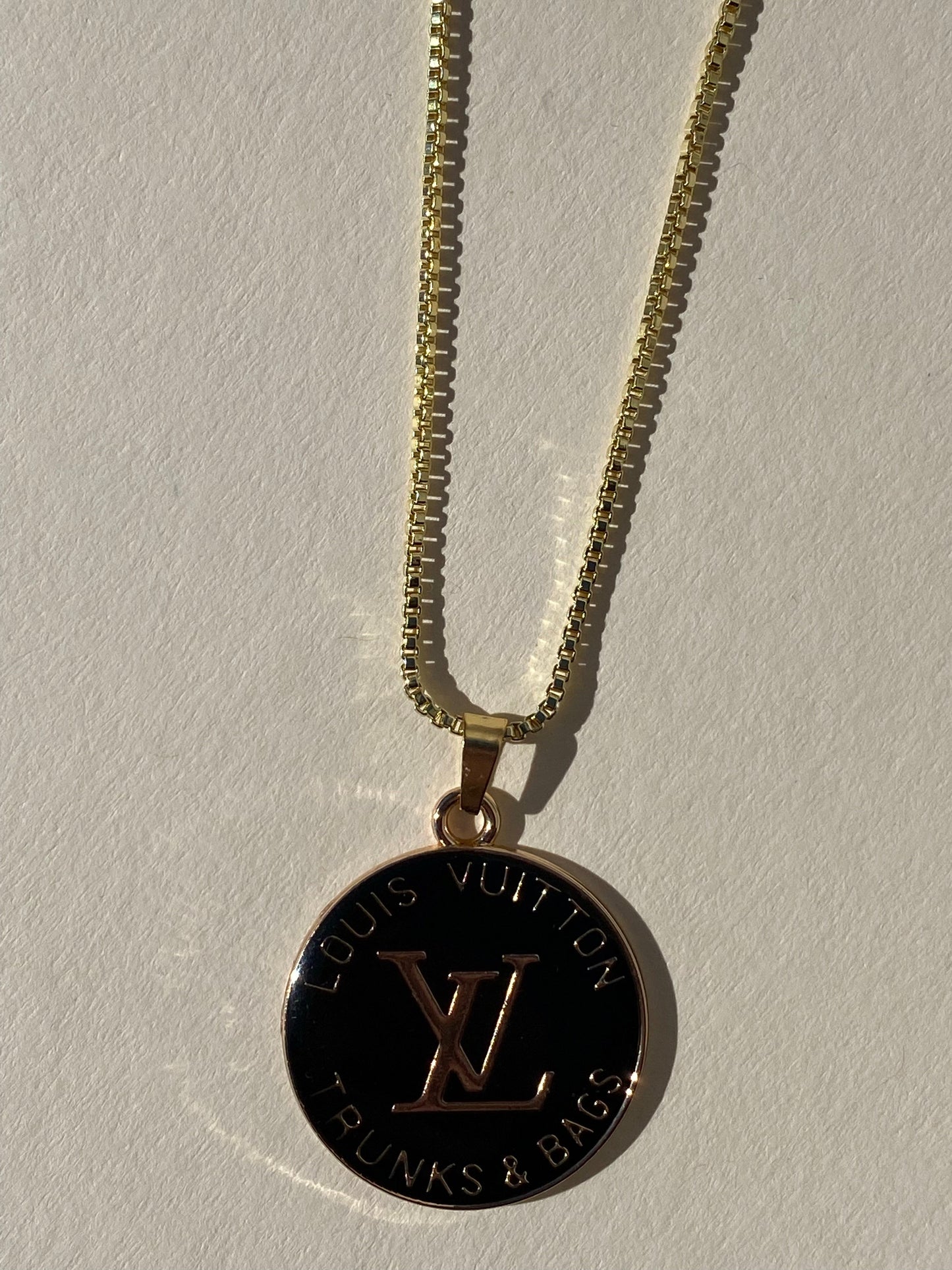 Trunk Pendant
