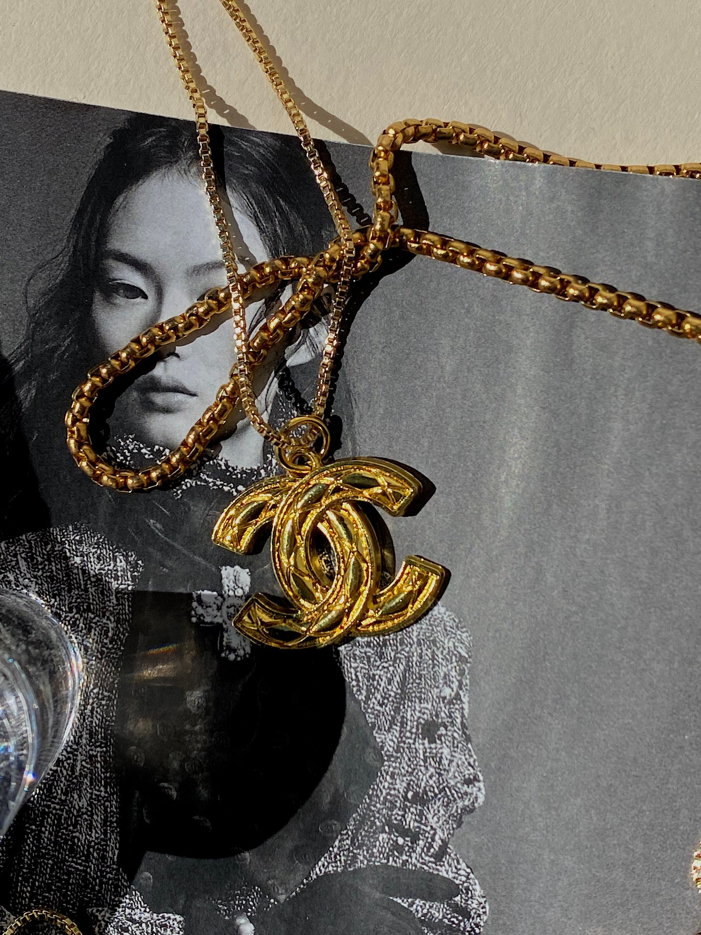 Queenie Pendant