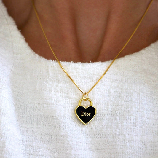 J’adore Amour Noir Necklace