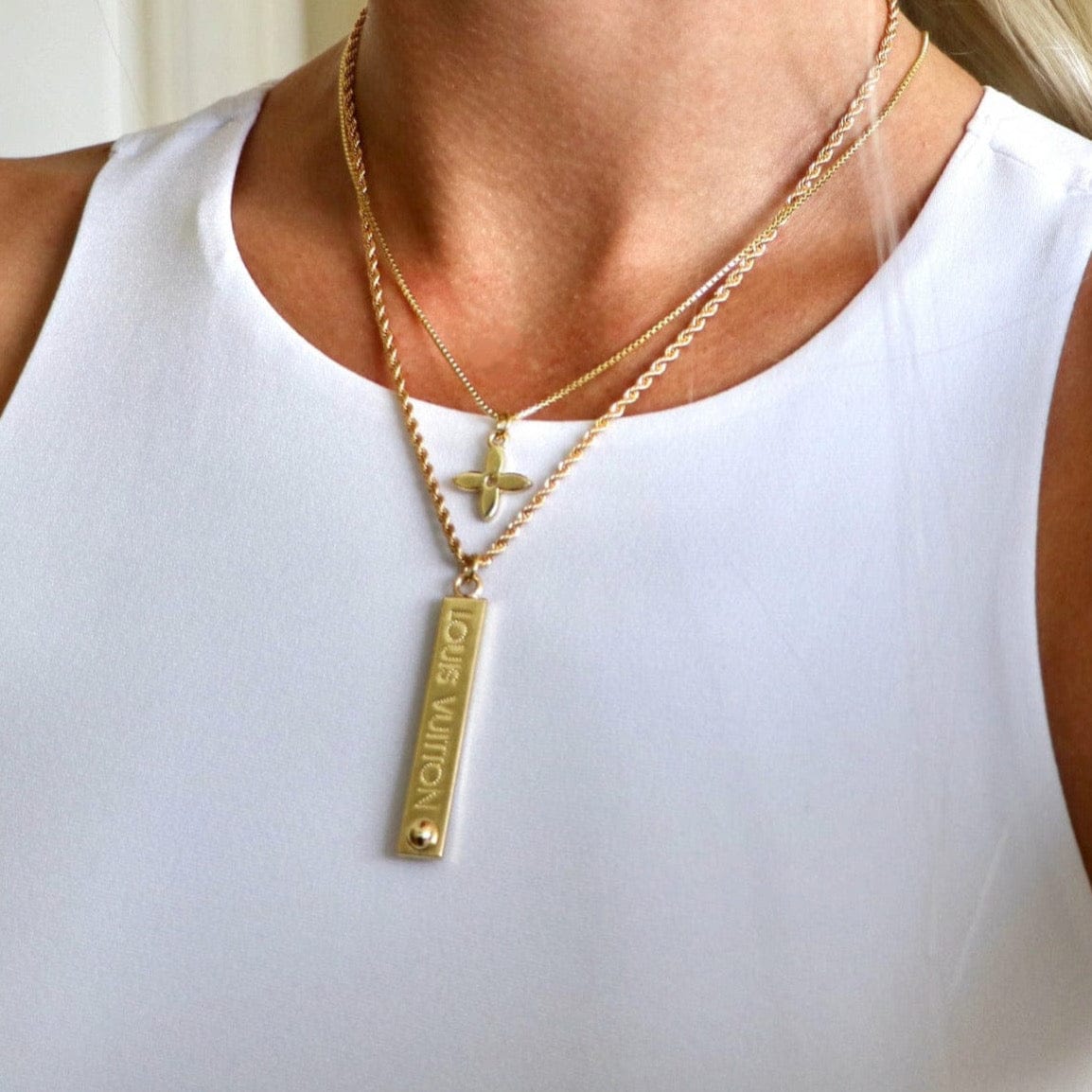 Louis Fleur Charm Necklace