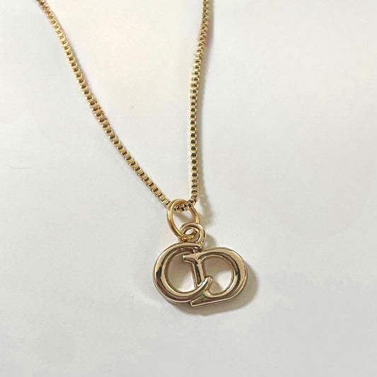 CD Vintage Pendant Necklace