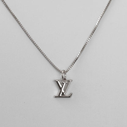 Silver Mini Louis Necklace