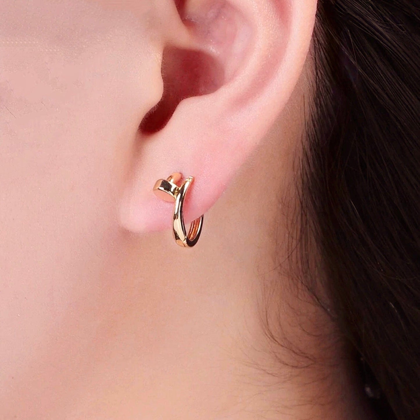 Spiral Nail Huggie Hoops